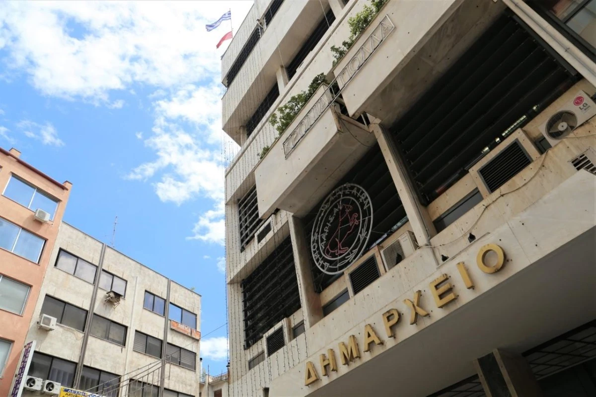 "Φωνάζει" ο Δ.Λαρισαίων για ΦΟΔΣΑ και πολυπληθή σχολικά τμήματα - Τα ψηφίσματα