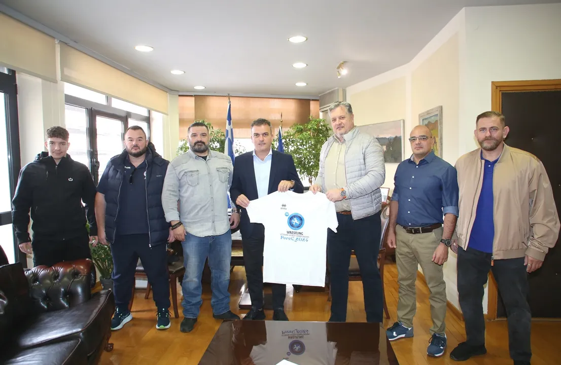 Με τους παγκόσμιους πρωταθλητές βετεράνων πάλης της ΕΑΛ ο Δήμαρχος Λαρισαίων