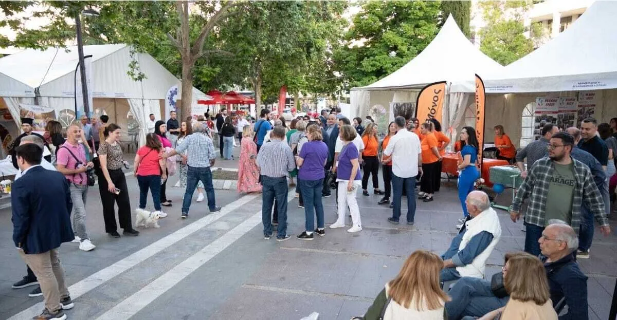 Μαζί μια Αγκαλιά: Τετραήμερο υγείας στην κεντρική πλατεία Λάρισας