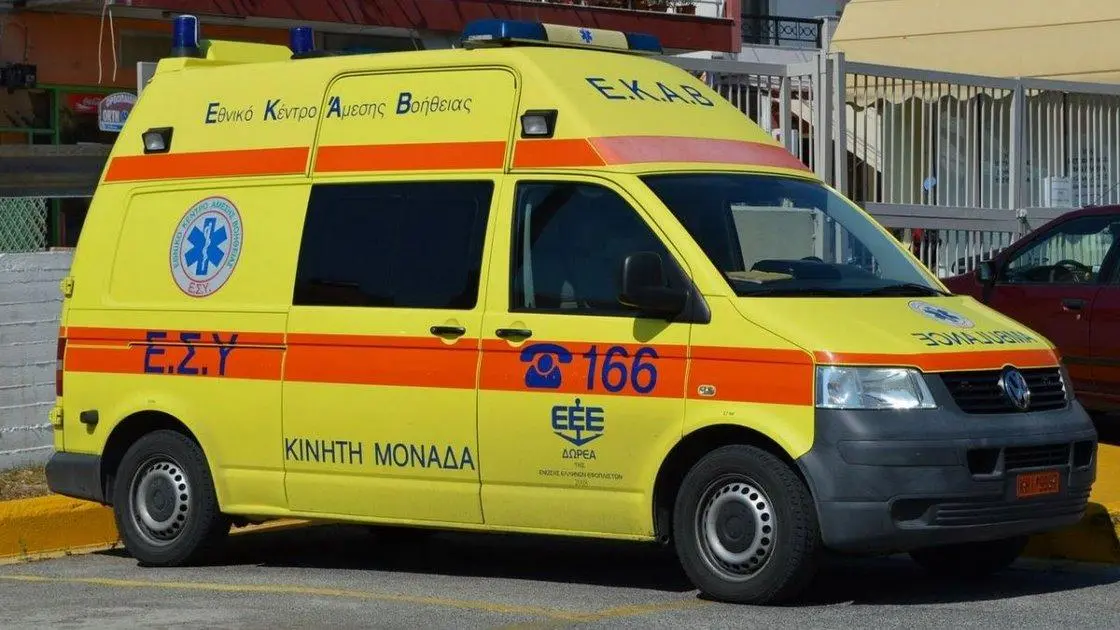 Σοβαρό τροχαίο με πέντε τραυματίες στη διασταύρωση Αργυροπουλίου μετά από σφοδρή σύγκρουση