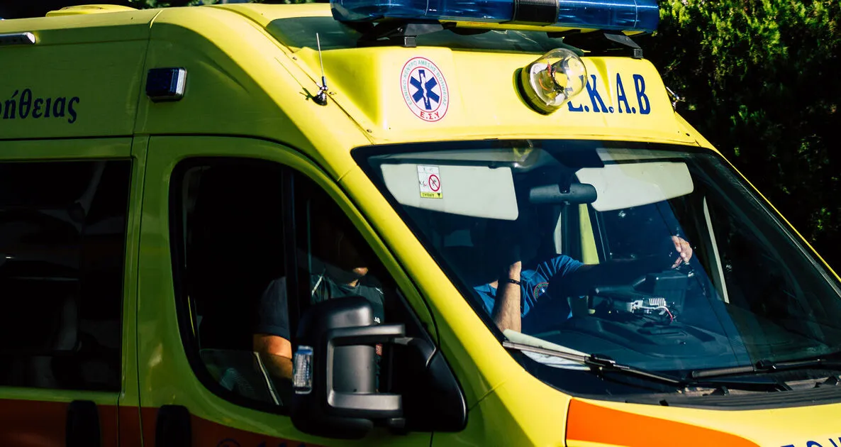 Σύγκρουση δύο ΙΧ στη Γιάννουλη