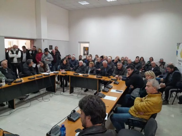 Σύγκληση έκτακτου Δημοτικού Συμβουλίου ζητούν οι πλημμυροπαθείς της Φαρκαδόνας