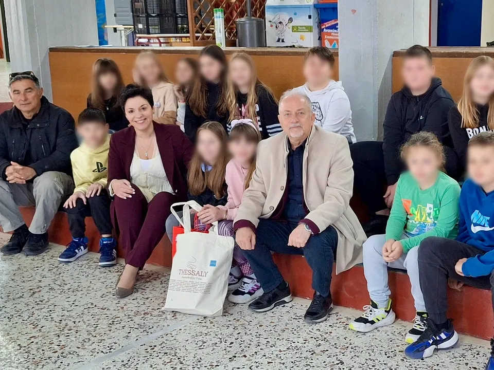Περιφέρεια | Στο πλευρό του 13ου Δημοτικού  Σχολείου Λάρισας για την παρέλαση στους Αρκιούς