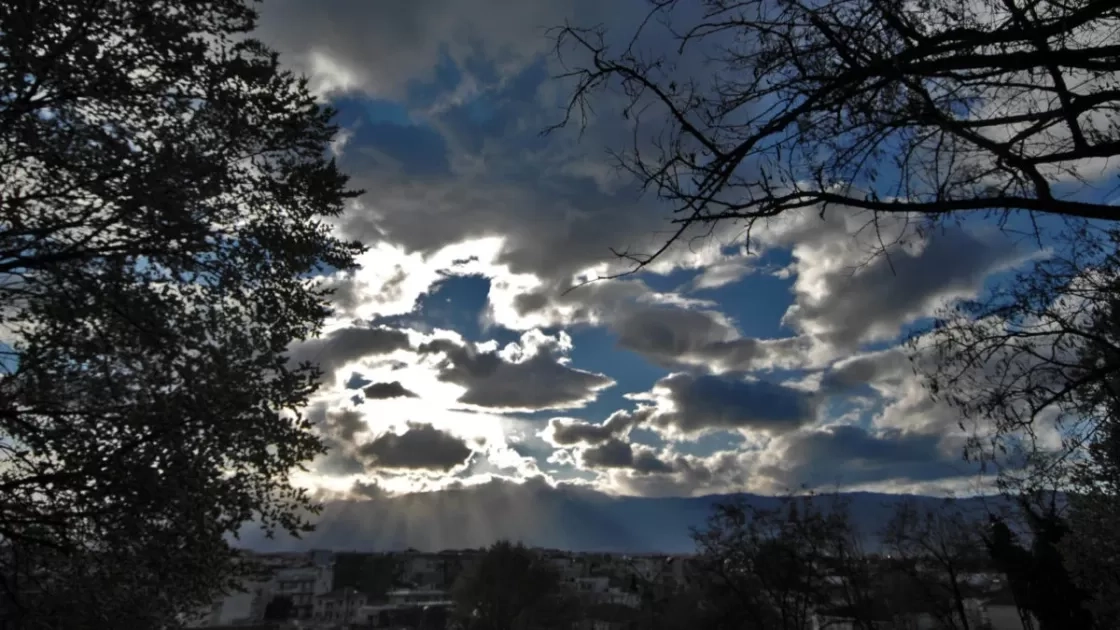 Weathergroup | Κλείδωσε η αστάθεια που θα χτυπήσει και τη Θεσσαλία στο τέλος Απριλίου