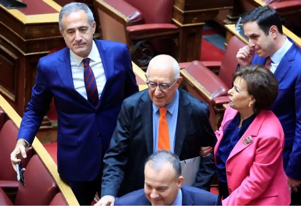 Ο Νικήτας Κακλαμάνης 14ος Πρόεδρος της Βουλής με 247 ψήφους