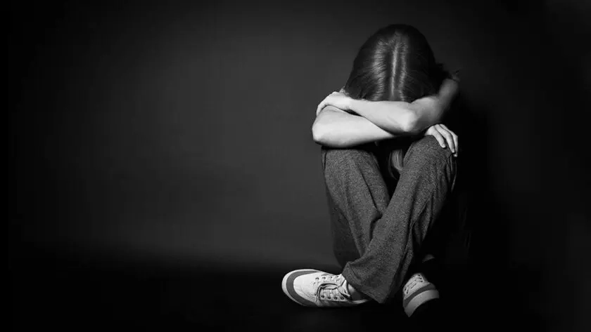 Ανήλικη επισκέφθηκε συγγενή της κι αυτός τη βίασε!