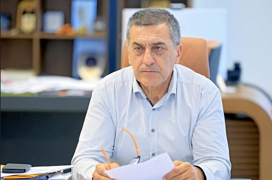 Ευχές στον Περιφερειάρχη Δημήτρη Κουρέτα