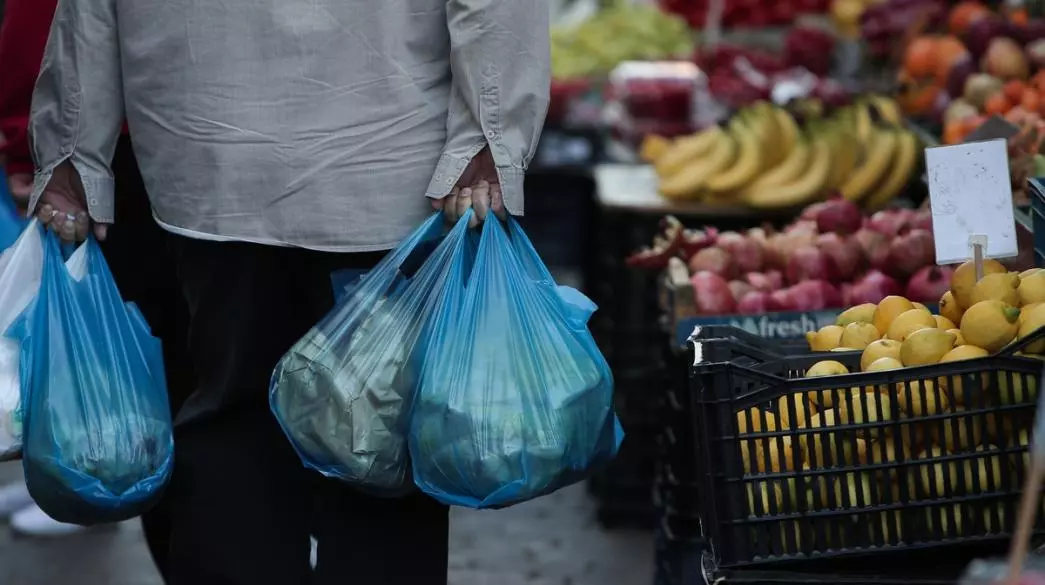 "Στήριξη παραγωγών για να πωλούν απ' ευθείας τα προϊόντα τους στις λαϊκές"