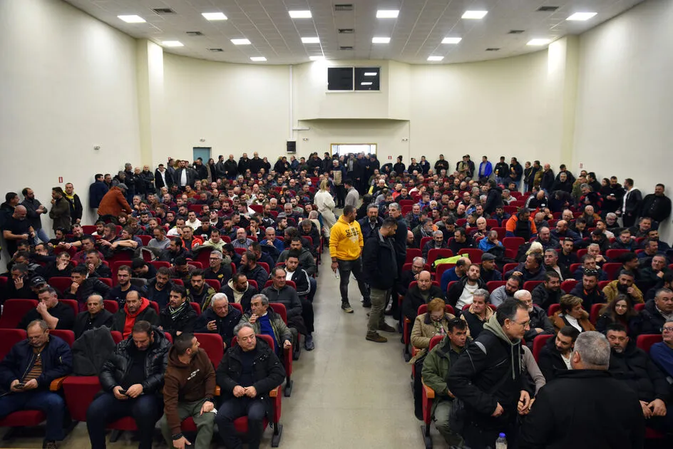 Αγρότες: Πανελλαδική σύσκεψη το μεσημέρι στη Νίκαια – Στο τραπέζι συλλαλητήριο σε Αθήνα ή Θεσσαλονίκη