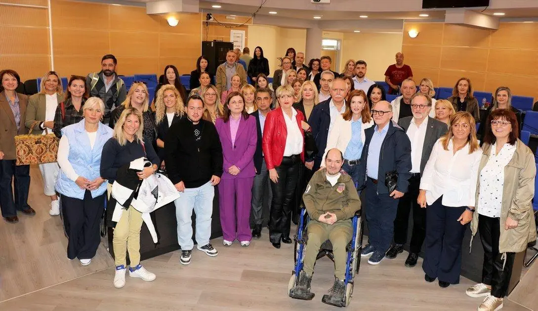 Περιφέρεια Θεσσαλίας: Ενίσχυση της συνεργασίας των κοινωνικών δομών (ΦΩΤΟ)