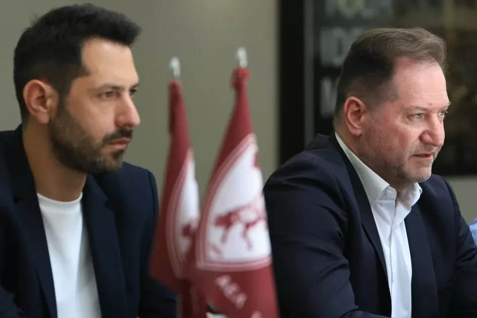 ΑΕΛ | Στα κόκκινα η αγωνία του κόσμου για τα μεταγραφικά...