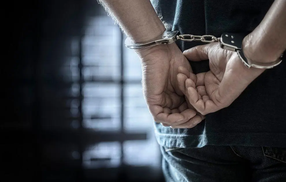Δ. Τεμπών: Σύλληψη για διακίνηση ναρκωτικών – Κατασχέθηκαν ηρωίνη, κοκαΐνη και κάνναβη
