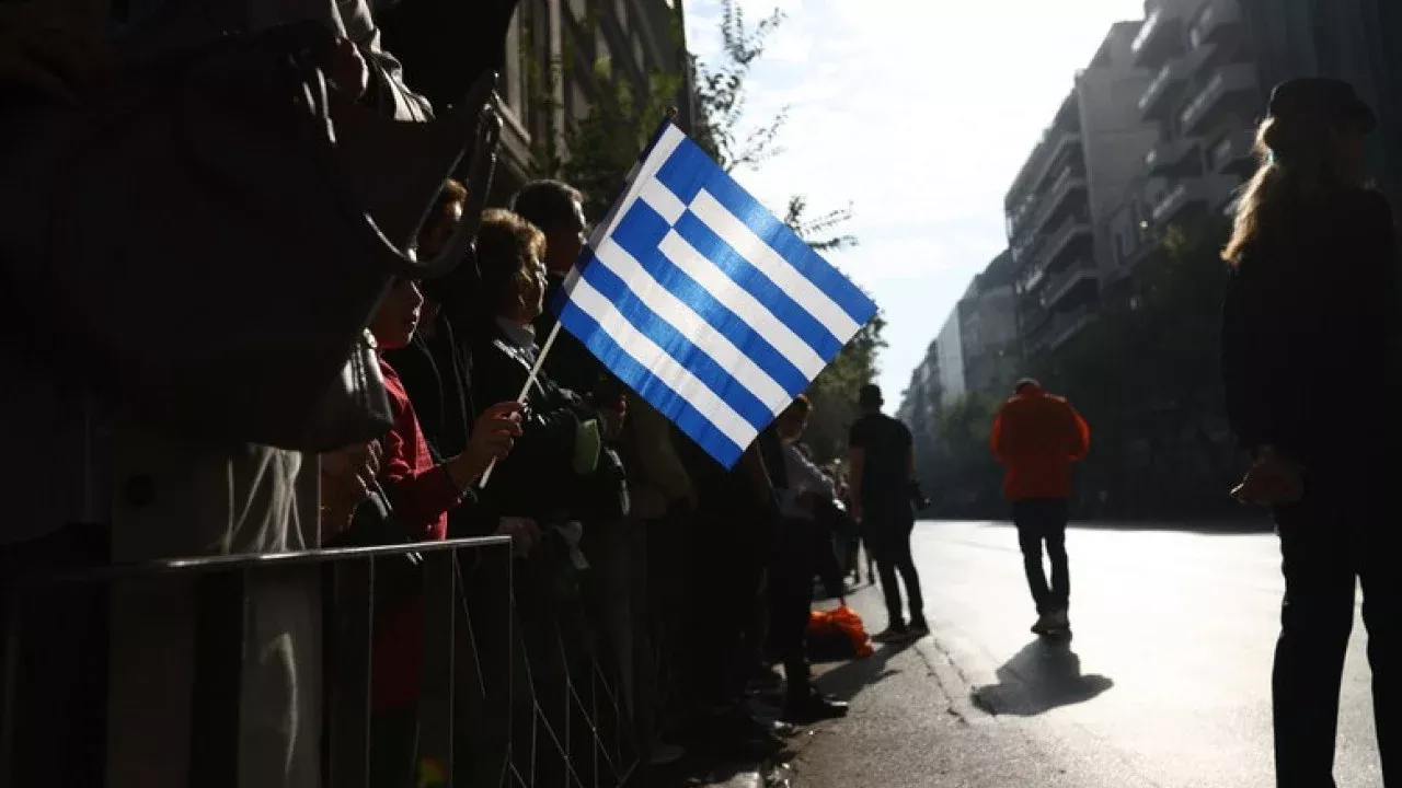 Καιρός: Ηλιοφάνεια και βοριάδες το τριήμερο της 28ης Οκτωβρίου - Πότε έρχεται κακοκαιρία με βροχές