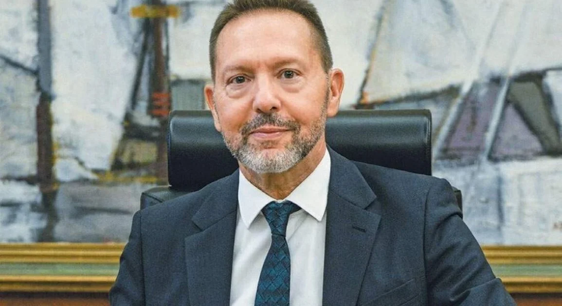 Ο Γιάννης Στουρνάρας στο επιχειρηματικό δείπνο του ΣΘΕΒ