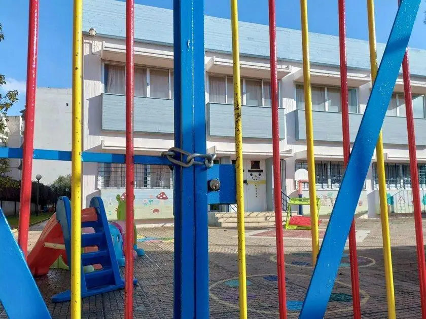Στα κόκκινα η υπογεννητικότητα στη Θεσσαλία - Αδειάζουν τα σχολεία