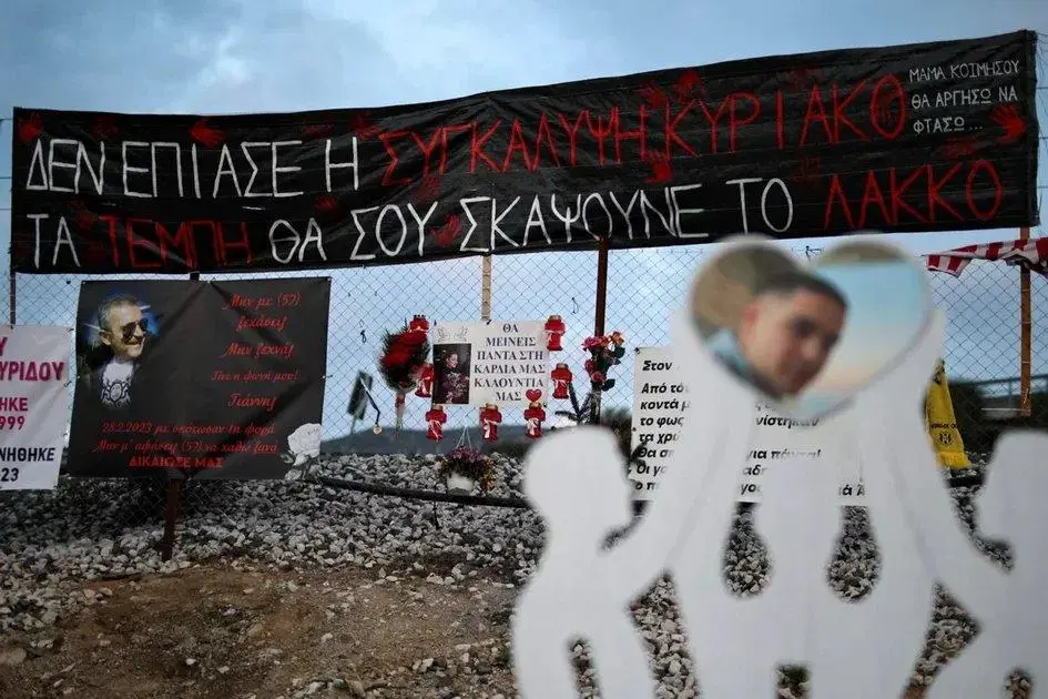 Τέμπη | Στο Εφετείο Λάρισας το βάρος της απόφασης για τις εκταφές