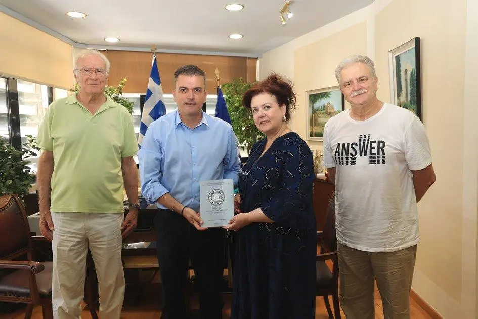 Αρωγός στο πολυσήμαντο έργο των Φίλων Θεσσαλικής Ιστορίας ο Δήμος Λαρισαίων