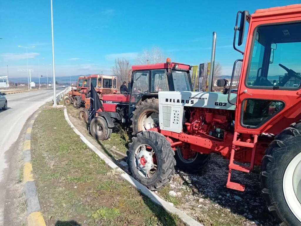 Ομόφωνα στο πλευρό των αγροτών το Δημοτικό Συμβούλιο των Τρικάλων - Το ψήφισμα