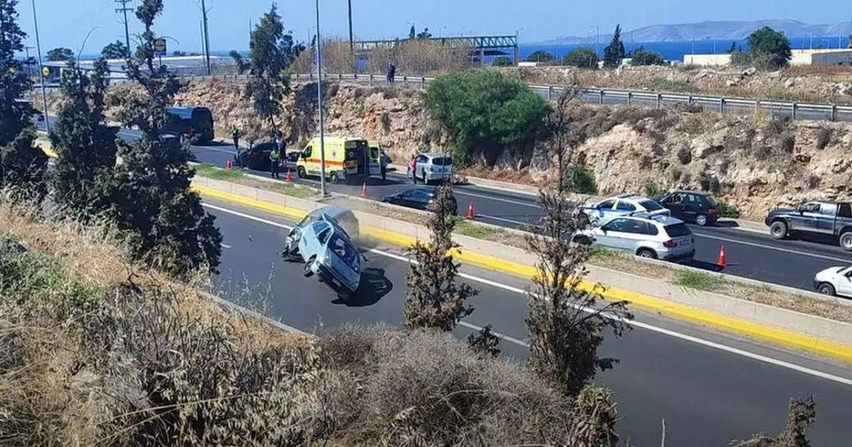 Οδηγοί συγκρούστηκαν στον ΒΟΑΚ επειδή χάζευαν προηγούμενο τροχαίο [βίντεο]