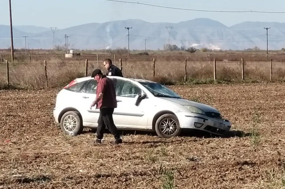 "Άγιο είχε" οδηγός ΙΧ λίγο έξω από τη Λάρισα (ΦΩΤΟ)