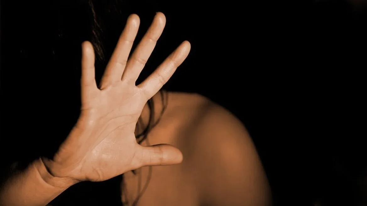 Σε φορτισμένο κλίμα η δίκη στη Λάρισα για την υπόθεση καταγγελίας βιασμού εκπαιδευτικού