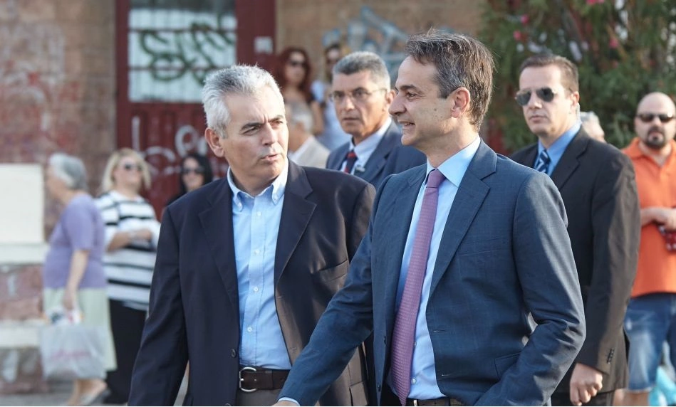 Το "ατύχημα" Μητσοτάκη με Χαρακόπουλο και η νέα ερώτηση του Λαρισαίου βουλευτή