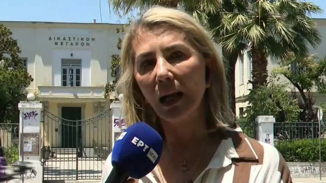 Στις 15/07 η συνέχεια της δίκης του δημοσιογράφου που κατηγορείται ότι εκβίαζε την Ζ.Μακρή