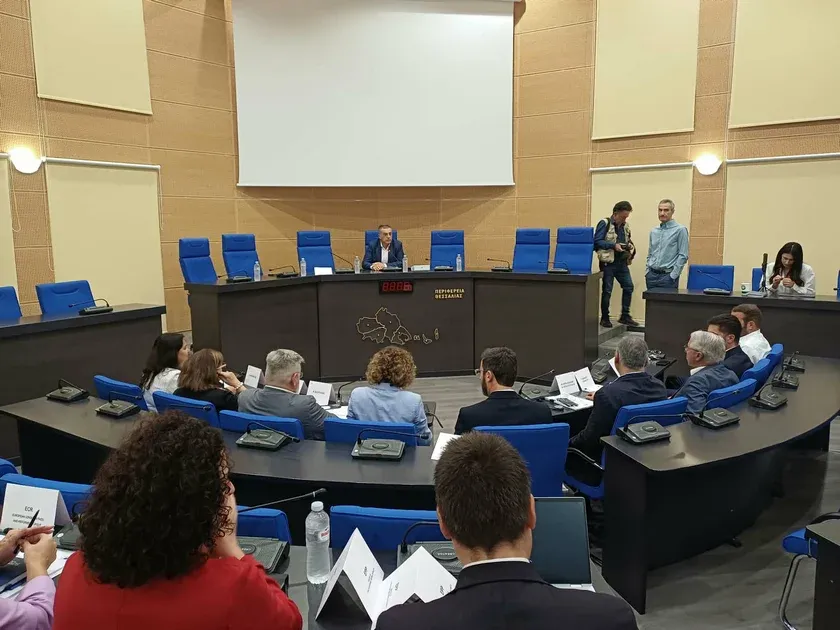 Σε Περιφέρεια και Κέντρο Ελέγχου η αντιπροσωπεία του Ευρωκοινοβουλίου που βρίσκεται στην Λάρισα με αφορμή τα Τέμπη