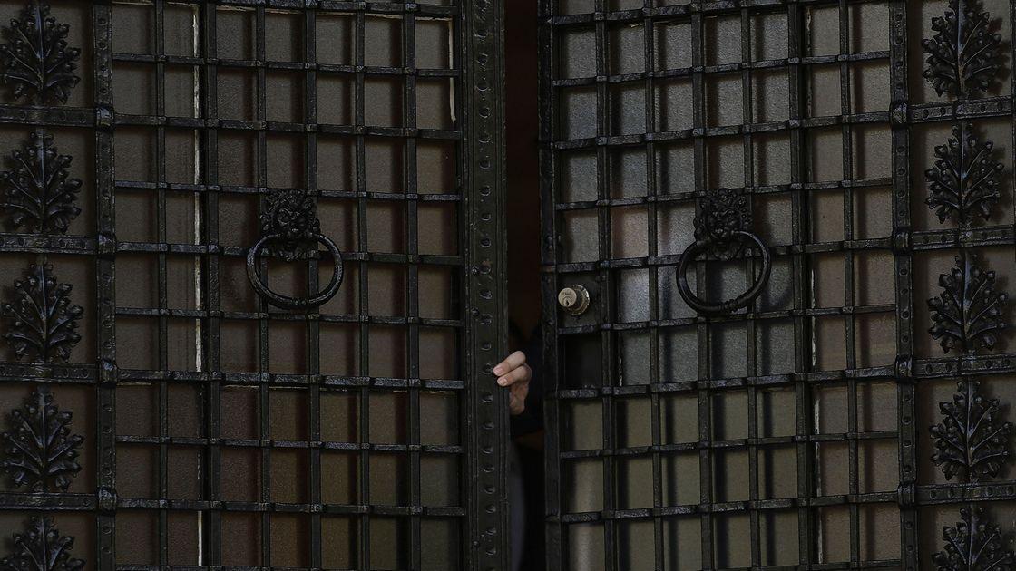 ΟΠΕΚΕΠΕ: Το παρασκήνιο των παραιτήσεων