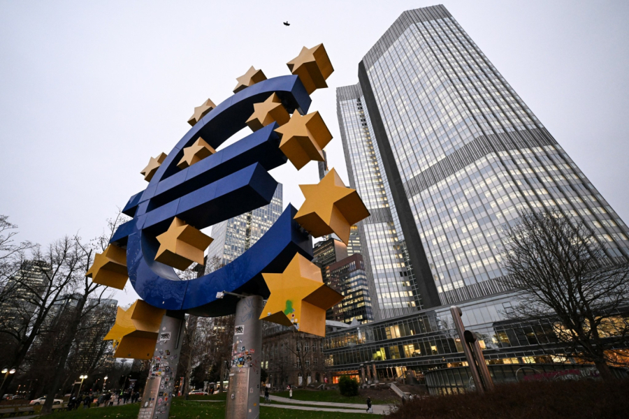 Η ΕΚΤ προχωρεί σήμερα στην πρώτη αύξηση επιτοκίων μετά από τρία χρόνια
