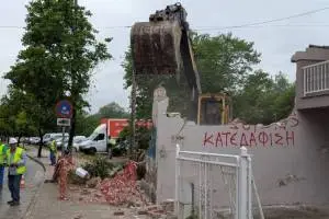 Krannonos_-_Katedafisi_ktiriou_2_original