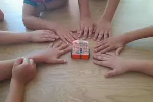 Kataskinosi_stin_poli-Robotiki_3_original